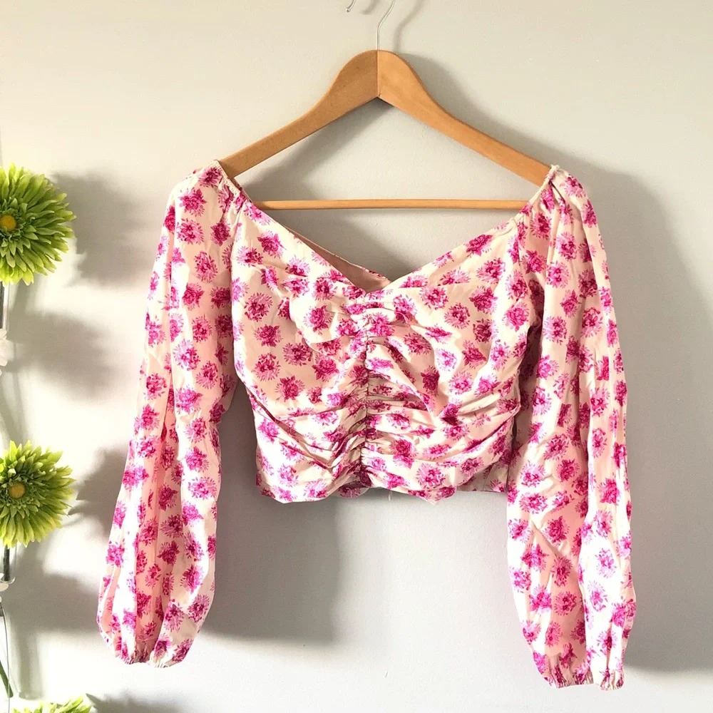 Zara | Blogger’s favourite pink crop top - Picture 10 of 16